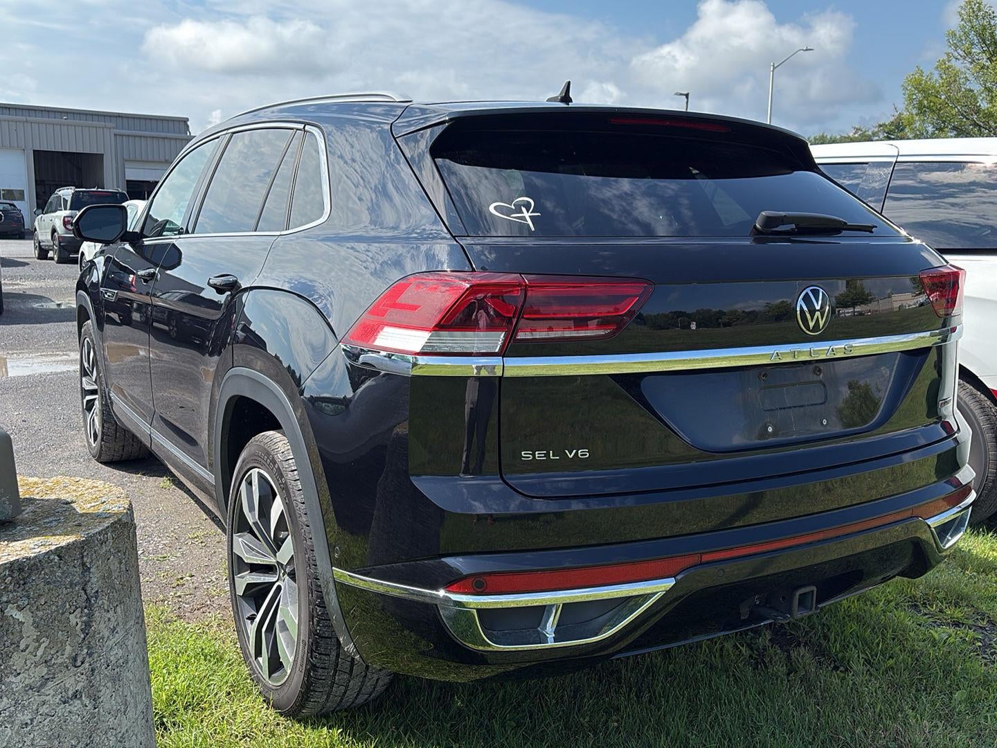 2022 Volkswagen Atlas Cross Sport 3.6L V6 SEL Premium R-Line All Wheel Drive Automatic