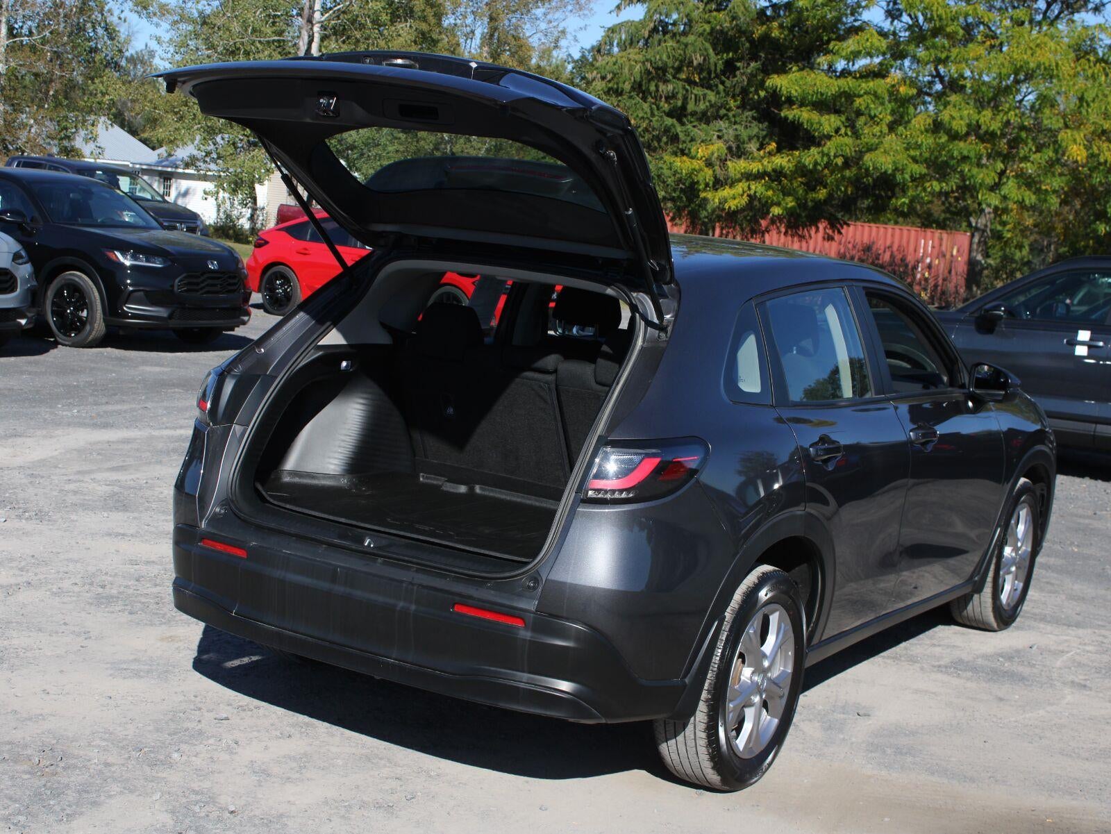 2025 Honda HR-V LX