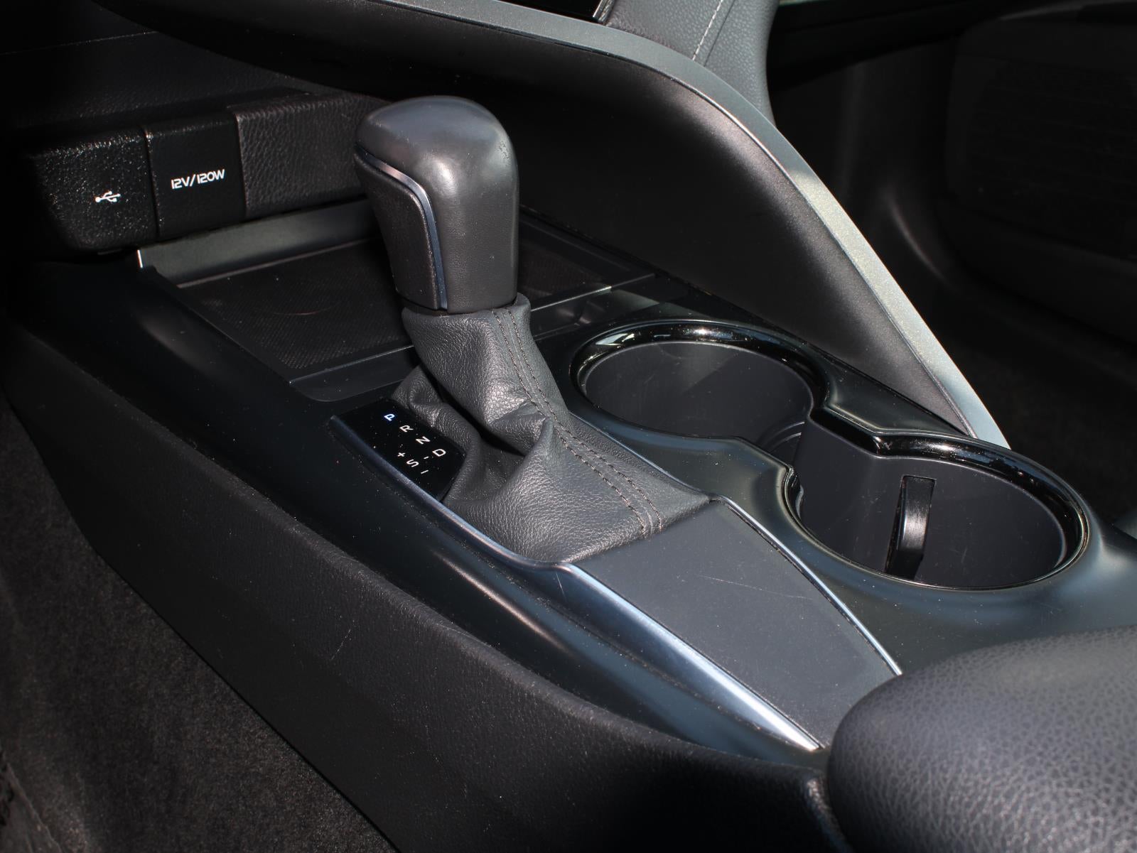 2020 Toyota Camry SE Front Wheel Drive Automatic