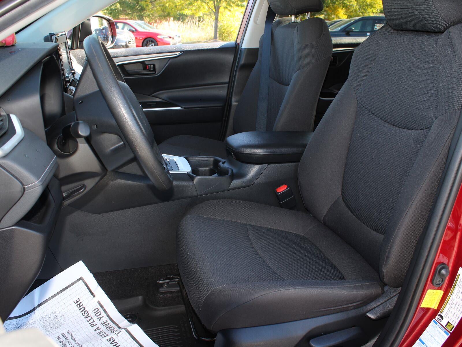 2021 Toyota RAV4 Hybrid LE
