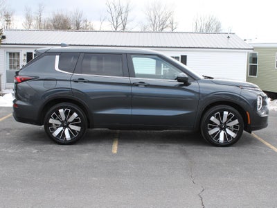 2025 Mitsubishi Outlander SE All Wheel Drive CVT