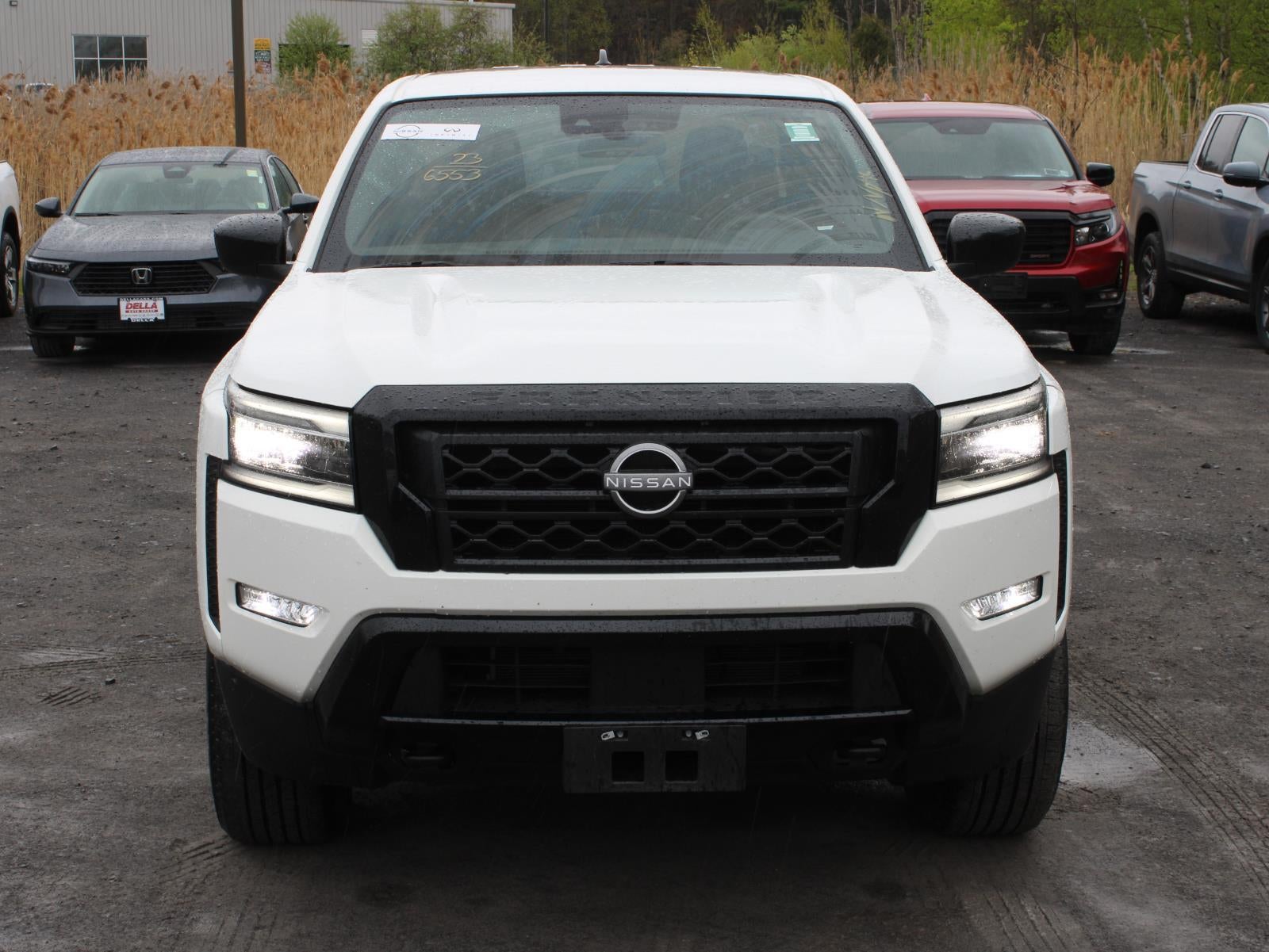 2023 Nissan Frontier SV