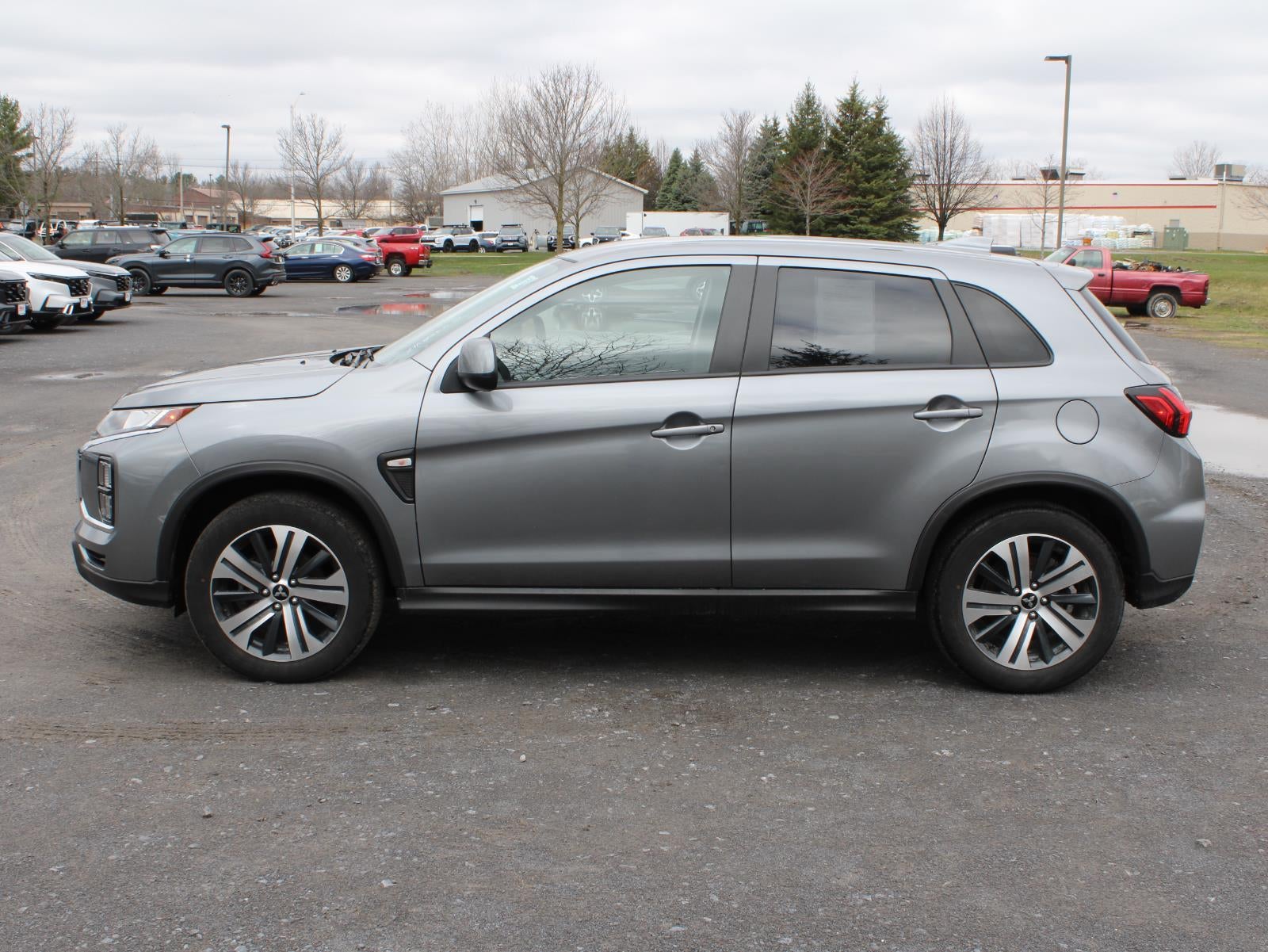 2024 Mitsubishi Outlander Sport ES