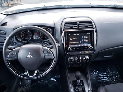 2024 Mitsubishi Outlander Sport SE