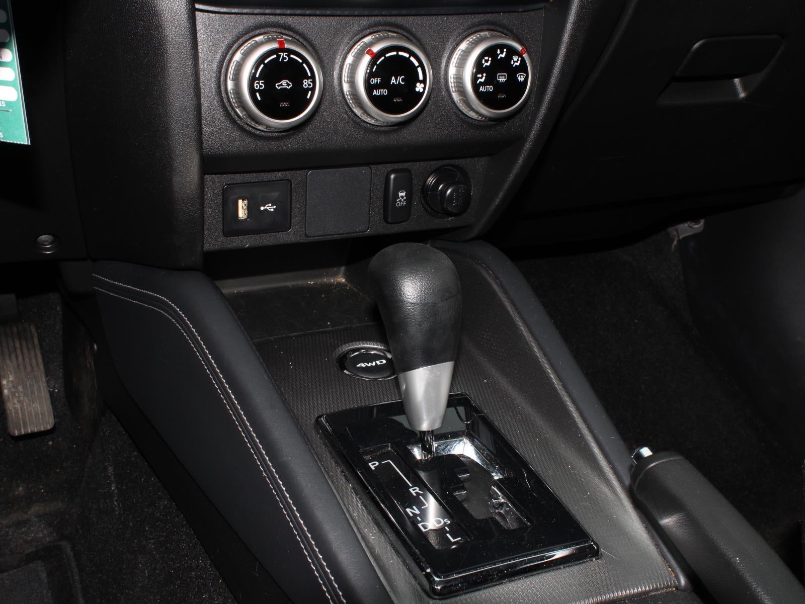 2024 Mitsubishi Outlander Sport ES