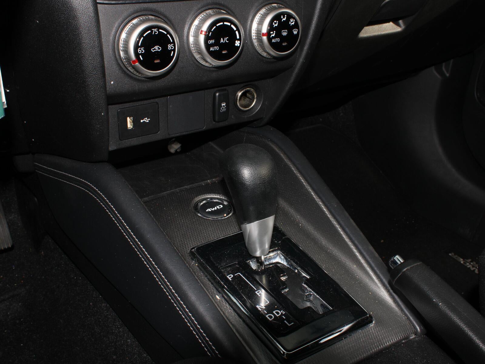 2024 Mitsubishi Outlander Sport ES