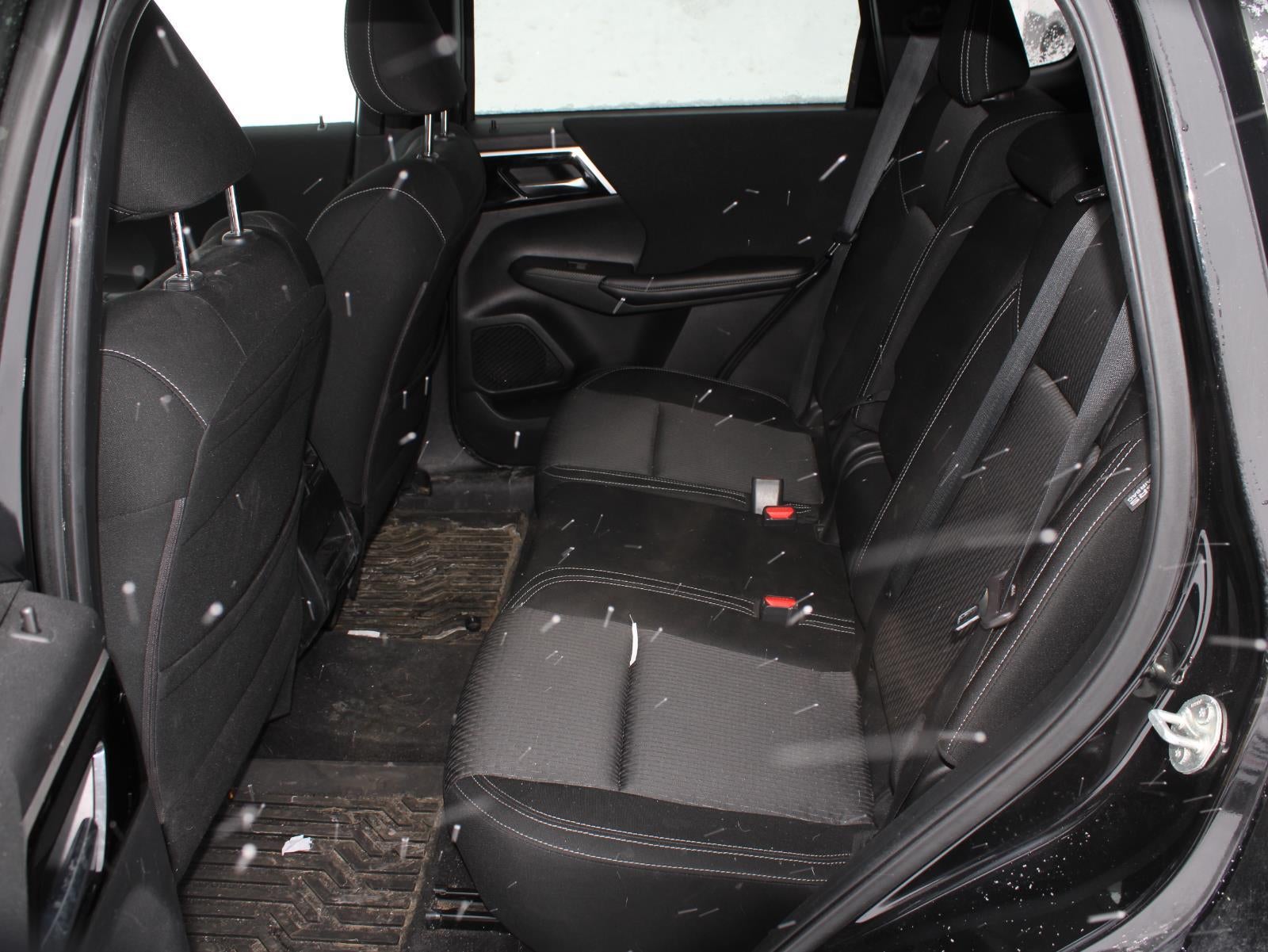 2022 Mitsubishi Outlander ES