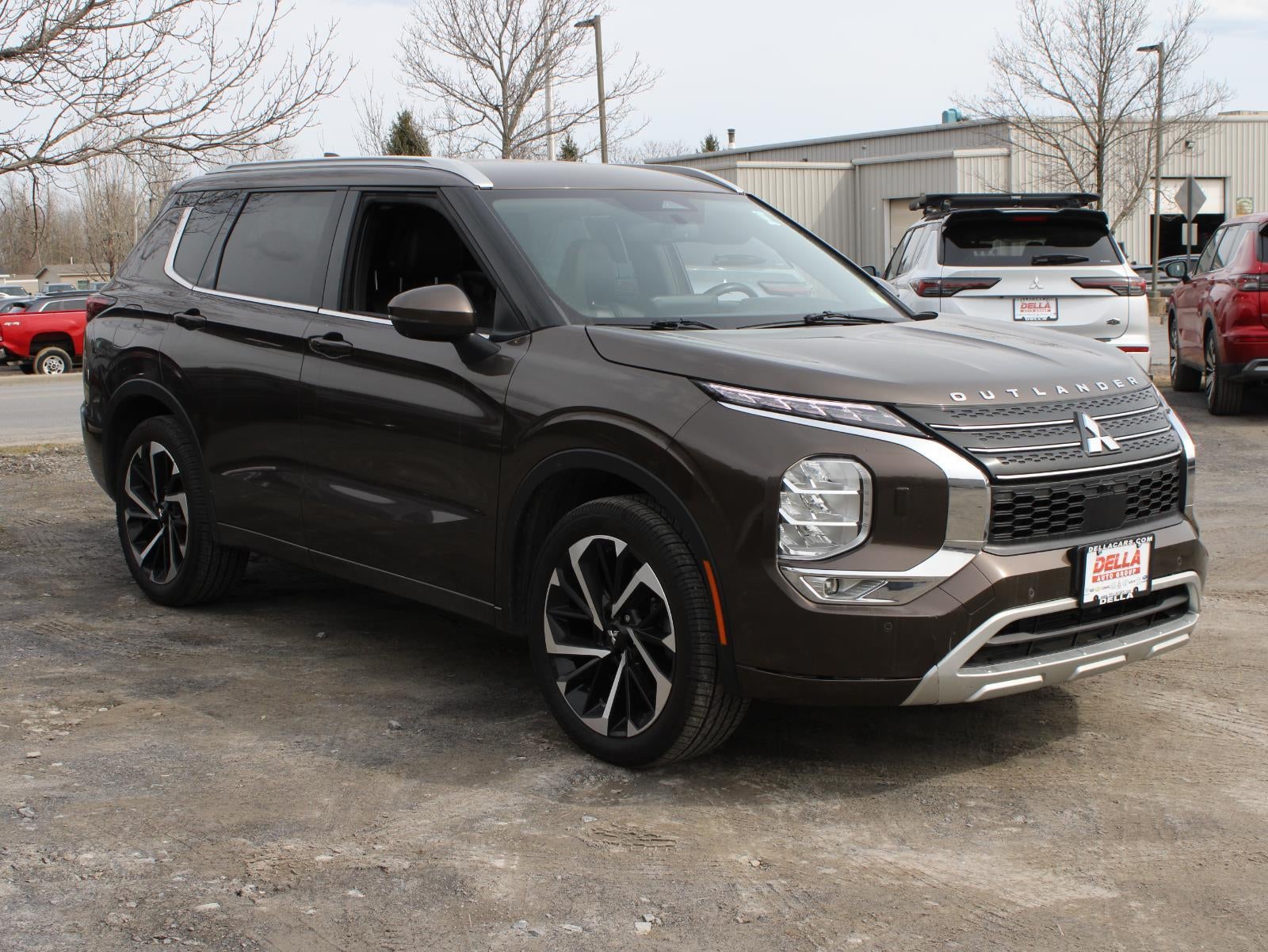 2023 Mitsubishi Outlander SEL