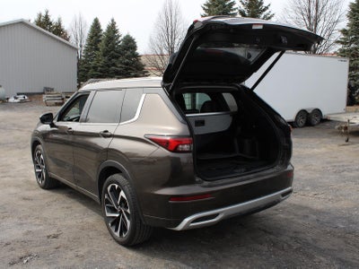 2023 Mitsubishi Outlander SEL