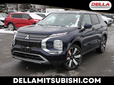 2025 Mitsubishi Outlander SE