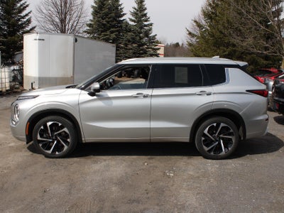 2024 Mitsubishi Outlander SEL