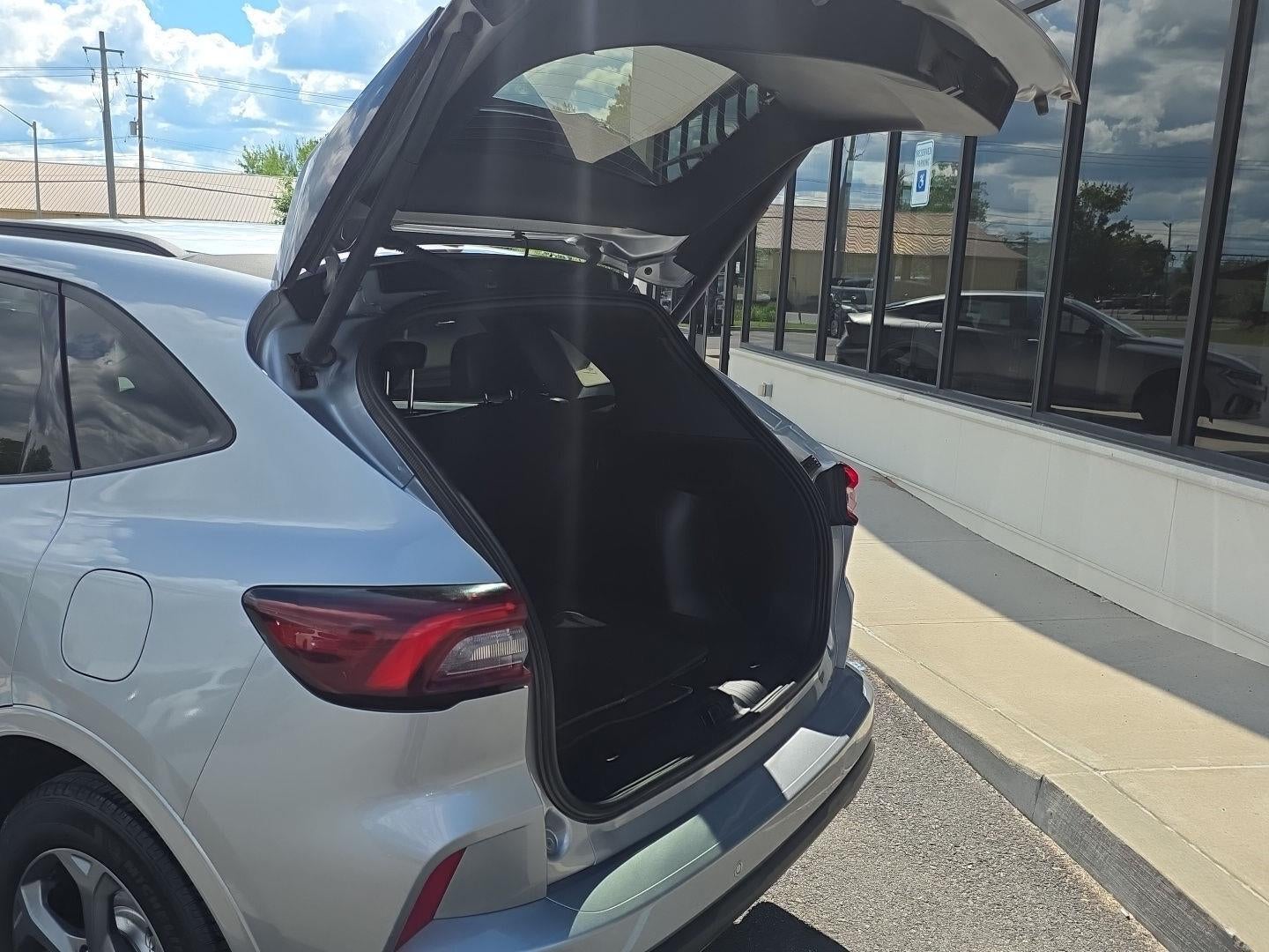 2023 Ford Escape ST-Line Select