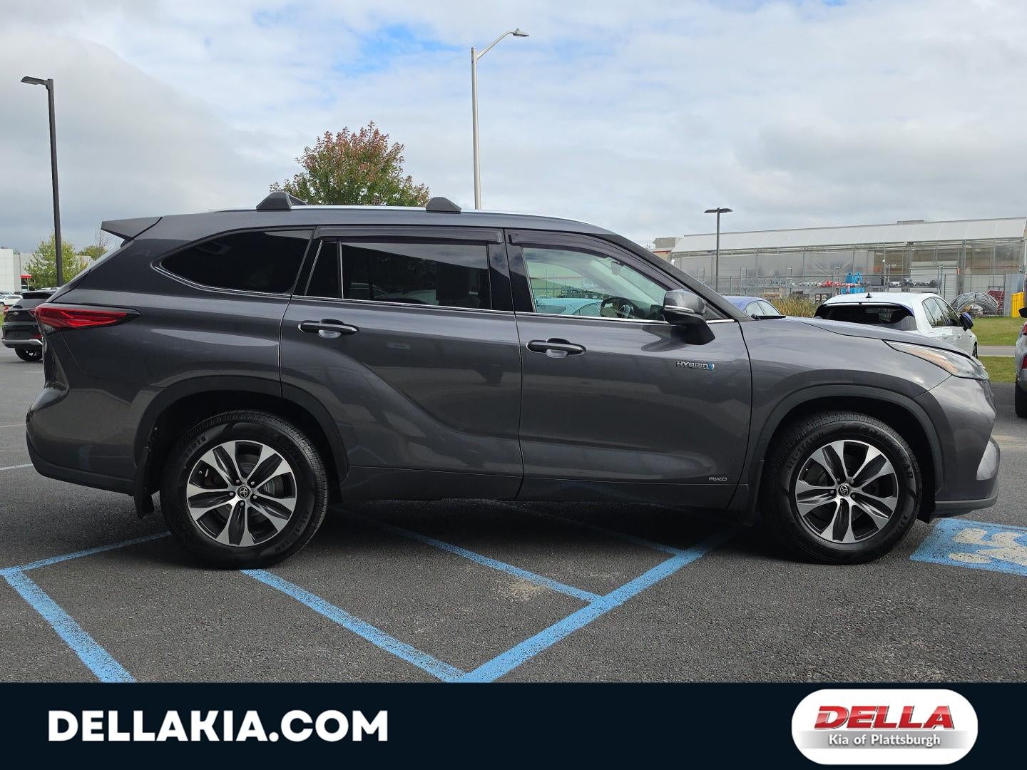 2021 Toyota Highlander Hybrid XLE