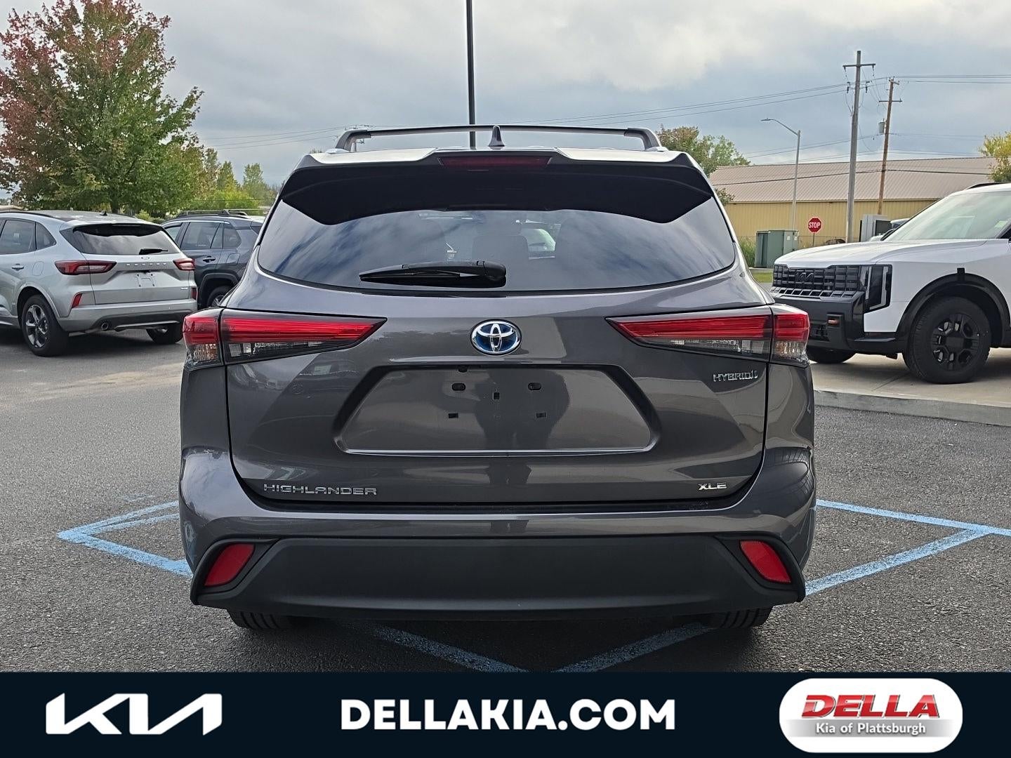 2021 Toyota Highlander Hybrid XLE
