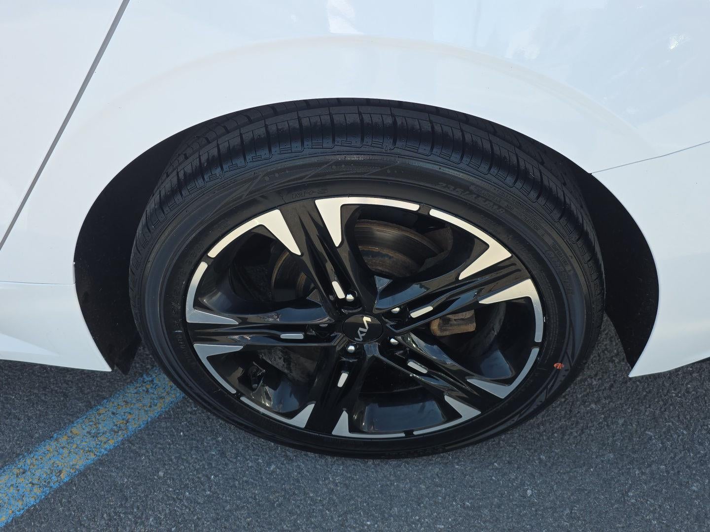2024 Kia K5 GT-Line