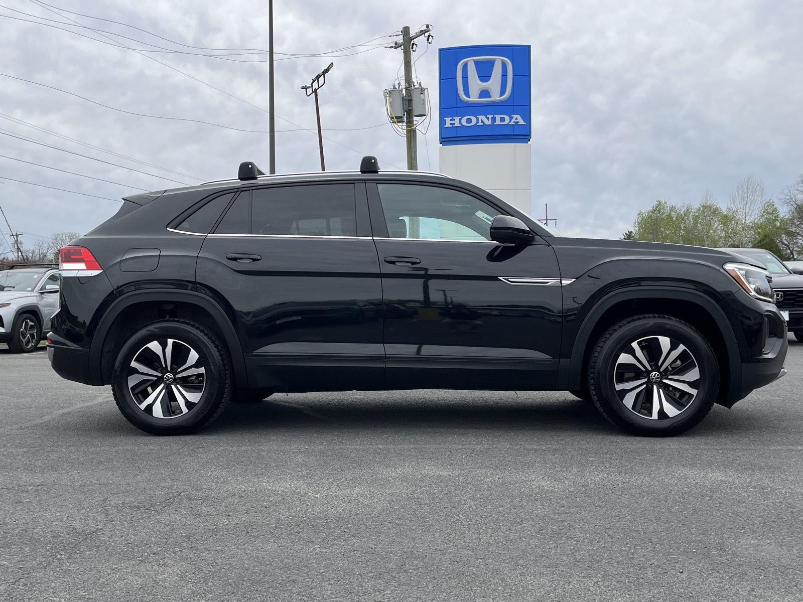 2024 Volkswagen Atlas Cross Sport 2.0T SE