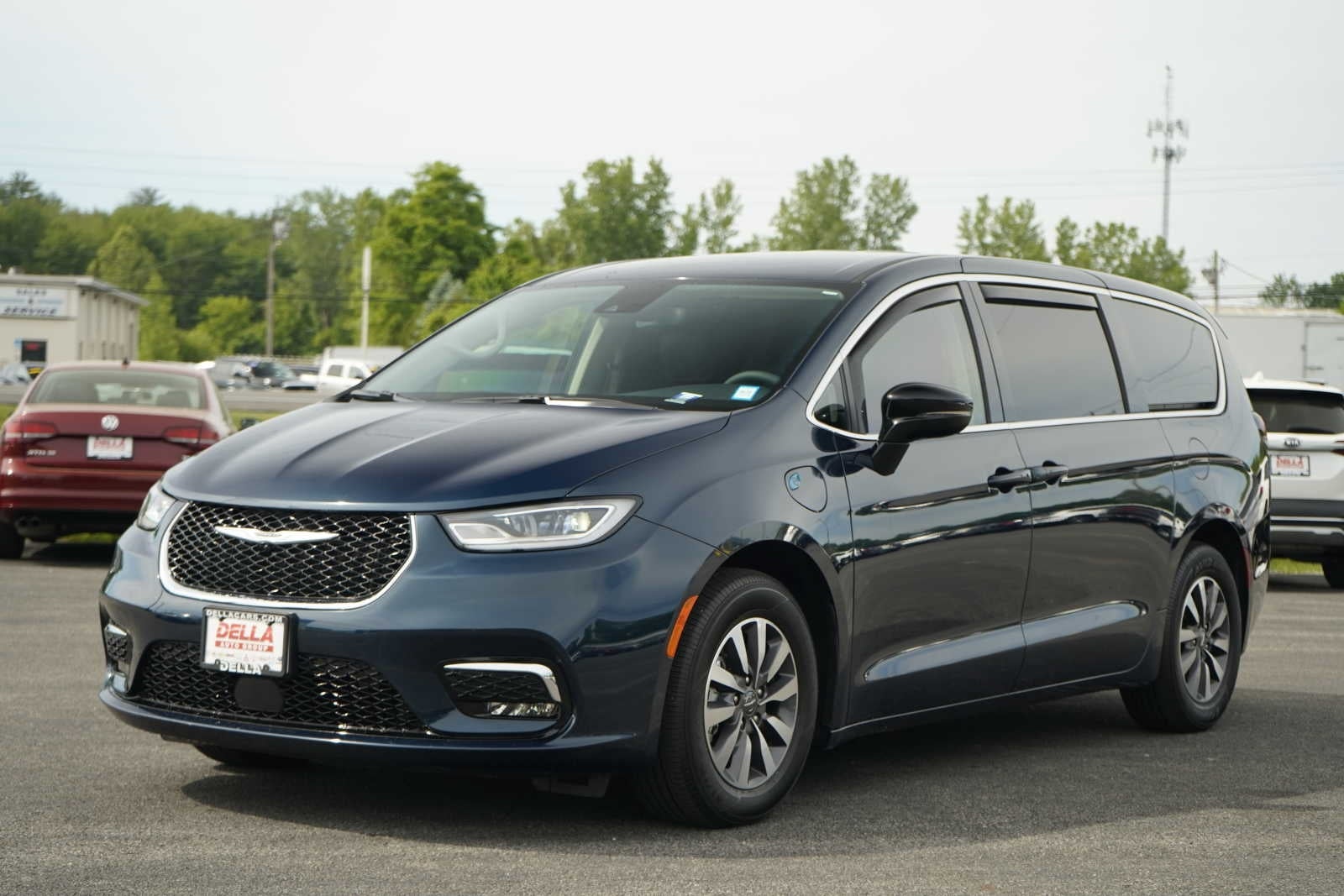 2024 Chrysler Pacifica Hybrid Select FWD