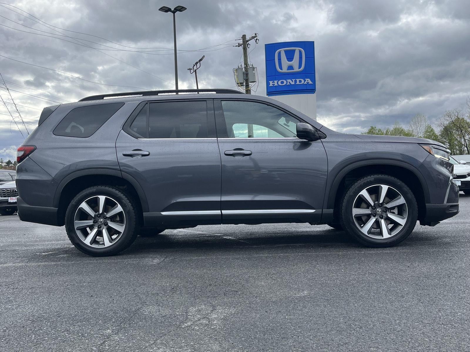 2023 Honda Pilot Elite
