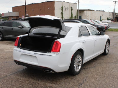 2020 Chrysler 300 Touring L