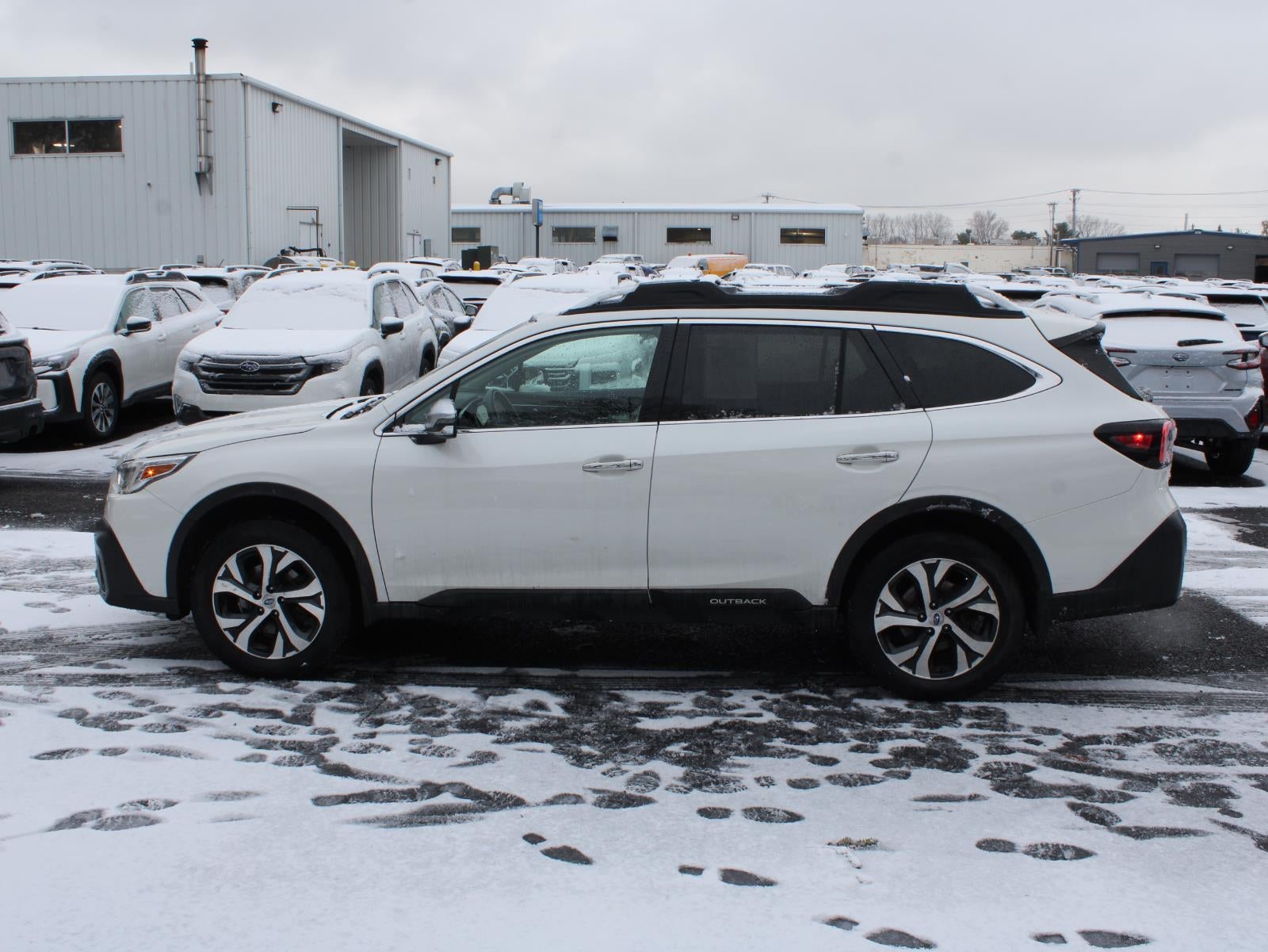 2021 Subaru Outback Touring XT