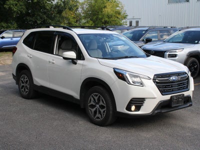 2023 Subaru Forester Premium