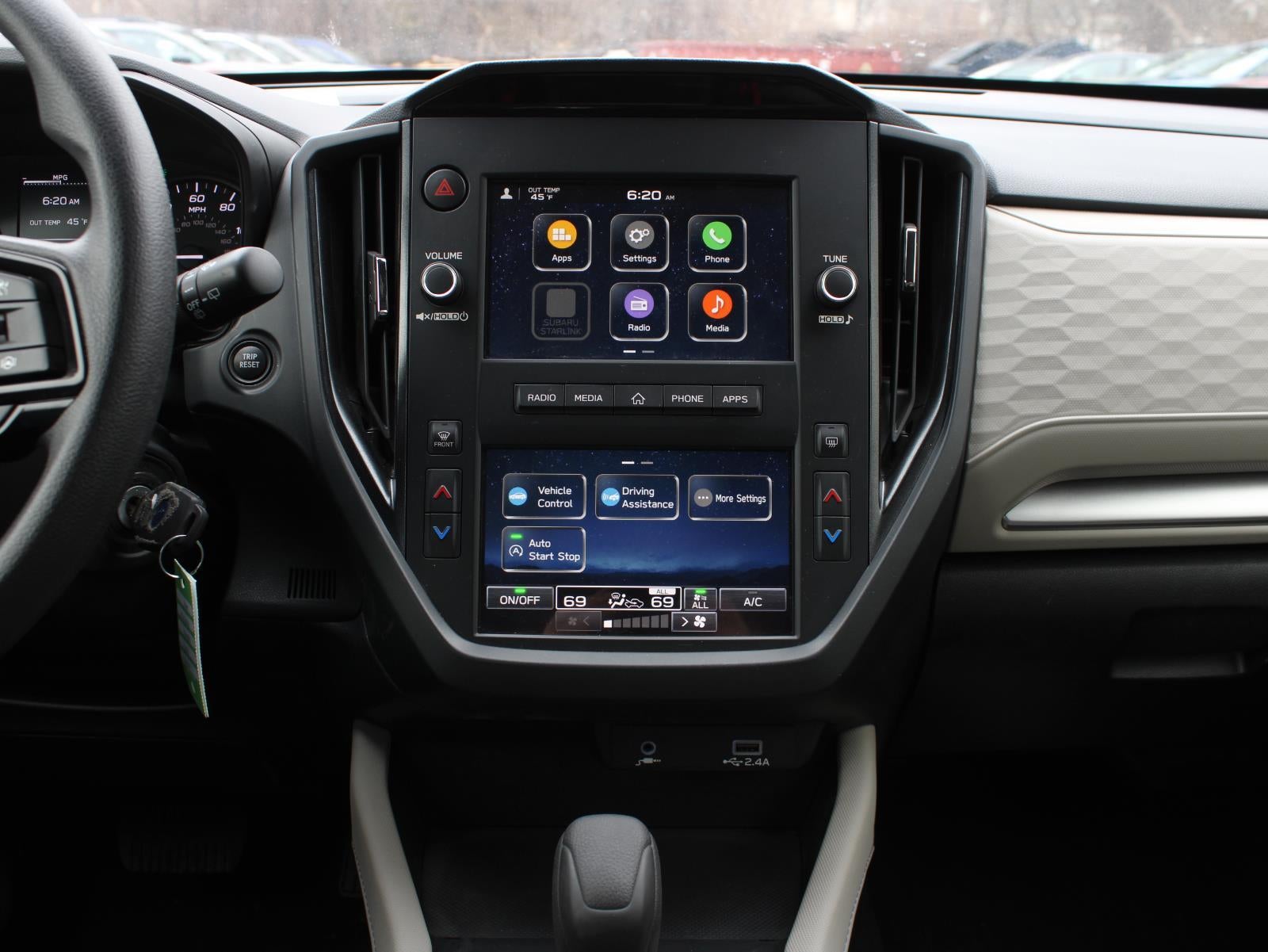 2025 Subaru Forester Base