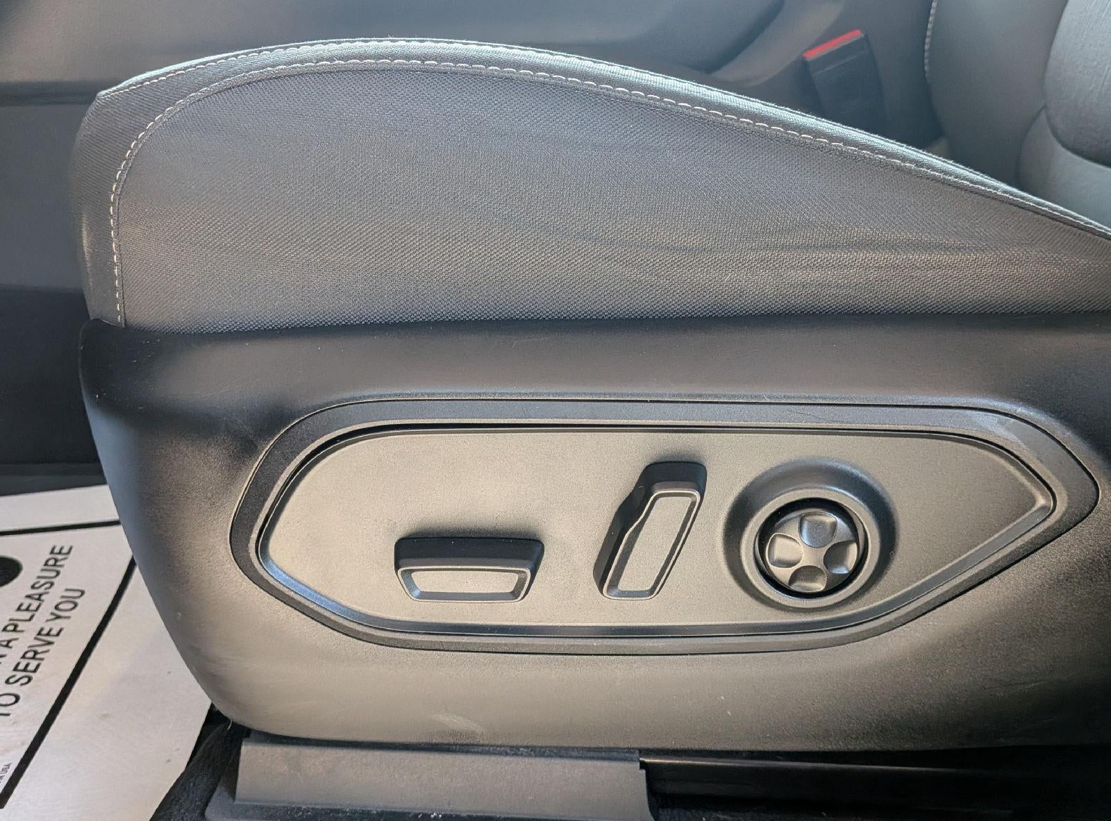 2022 Jeep Grand Cherokee L Laredo