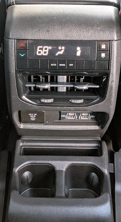 2022 Jeep Grand Cherokee L Laredo