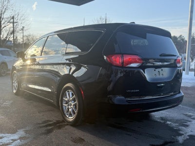 2024 Chrysler Voyager LX