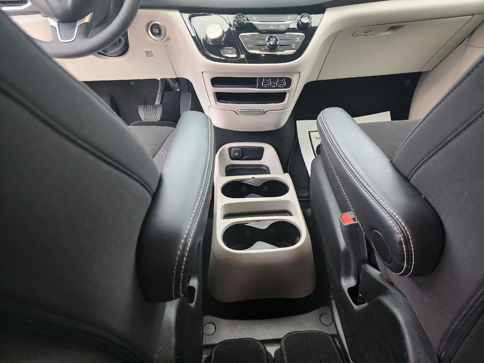 2023 Chrysler Pacifica Touring