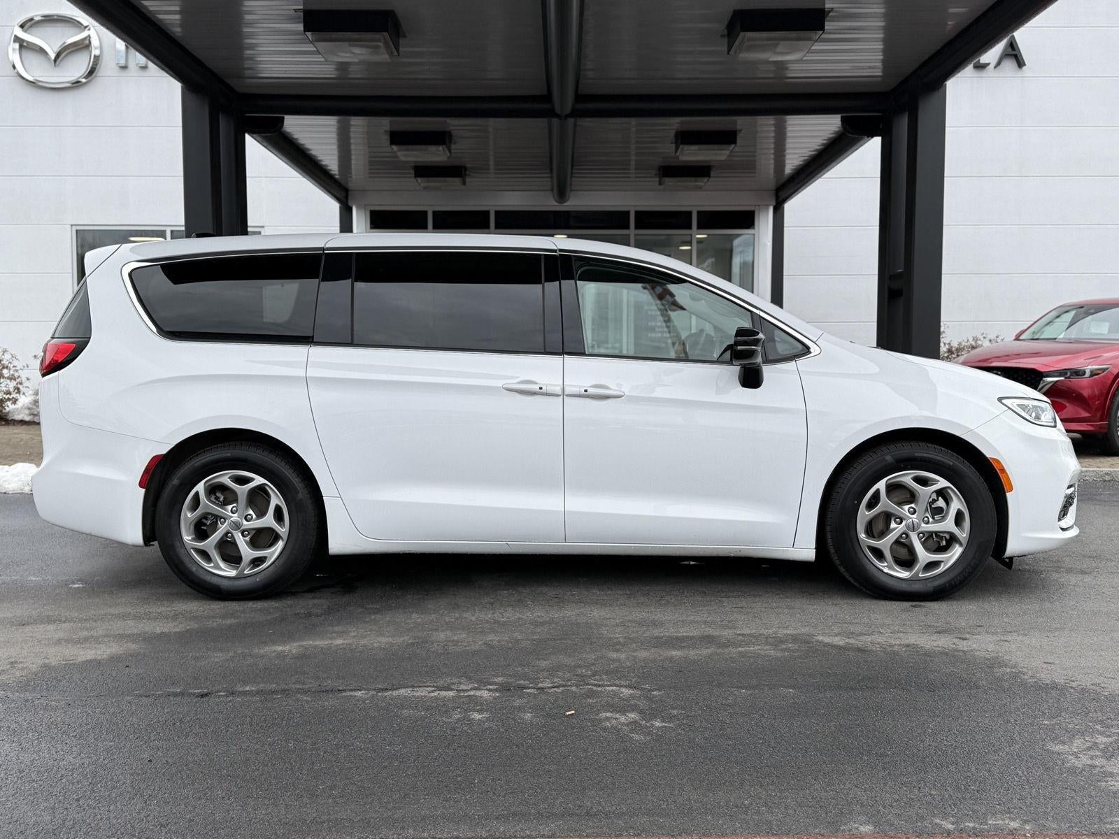 2024 Chrysler Pacifica Limited