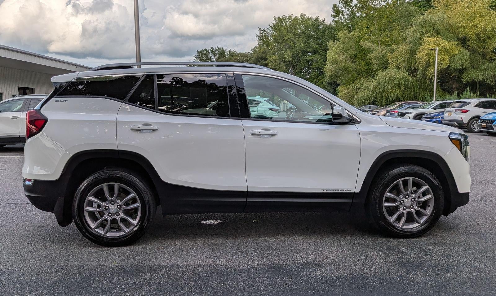 2022 GMC Terrain SLT