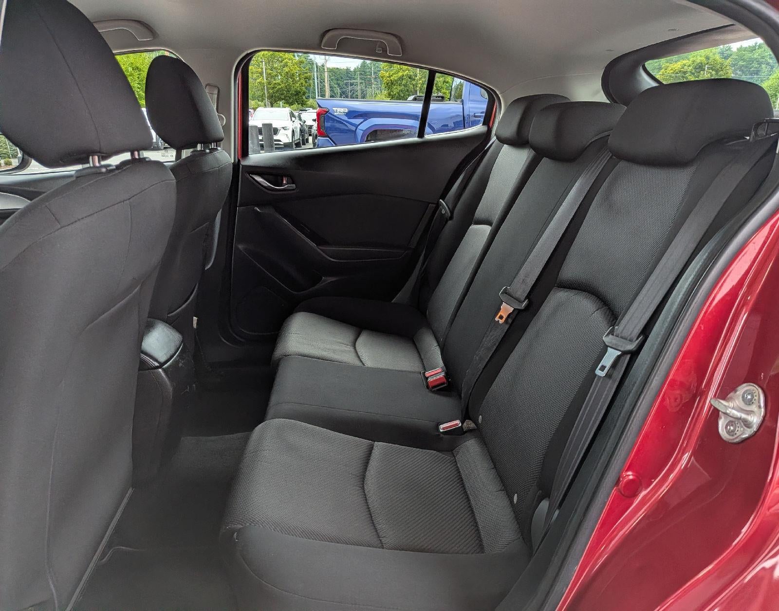 2018 Mazda Mazda3 5-Door Sport