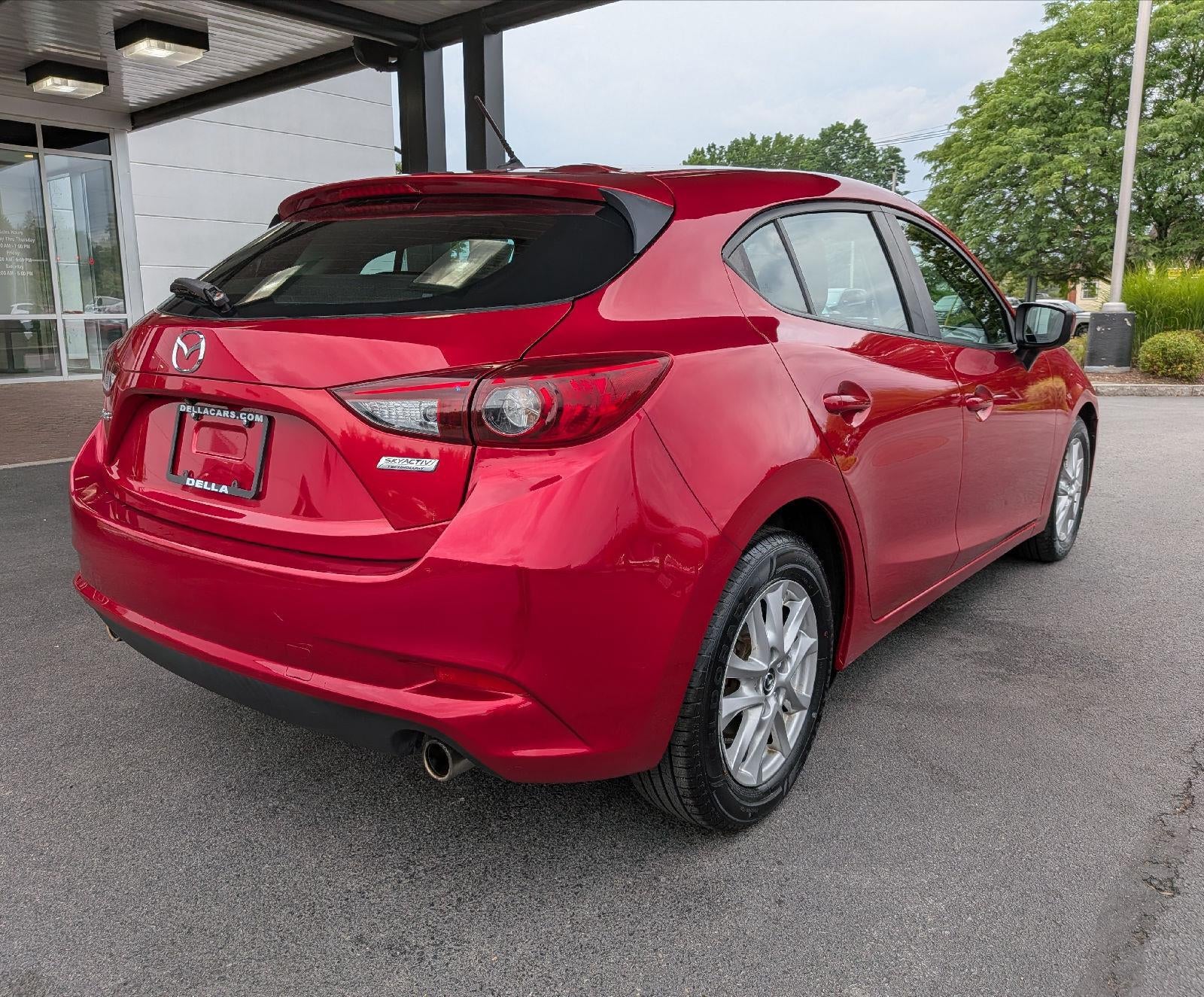 2018 Mazda Mazda3 5-Door Sport