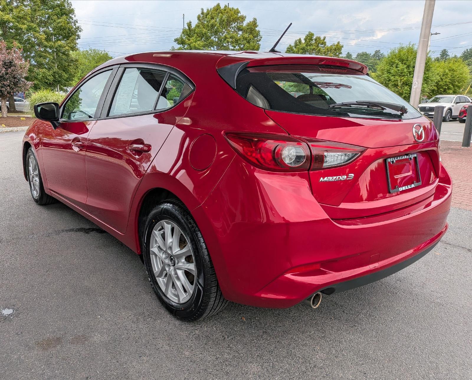 2018 Mazda Mazda3 5-Door Sport