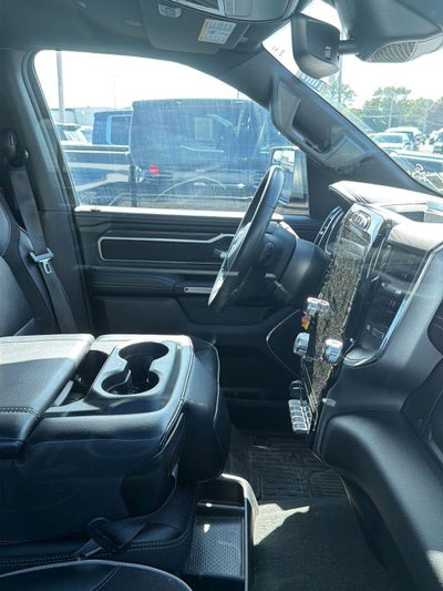 2024 RAM 1500 Laramie Crew Cab 4x4 5'7" Box