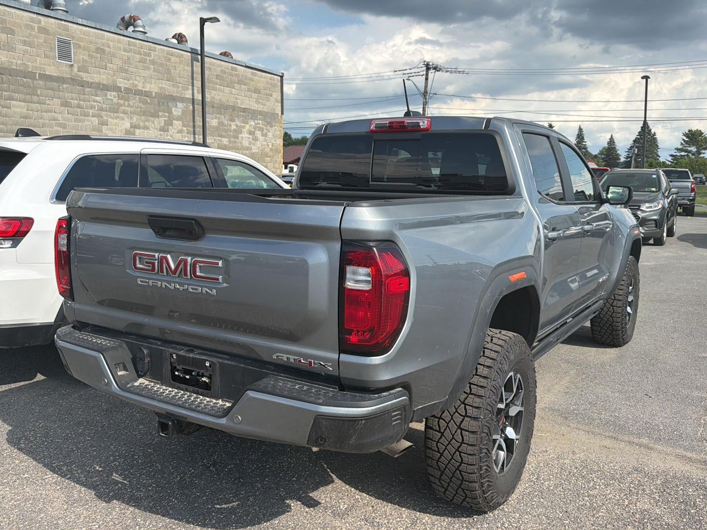 2023 GMC Canyon AT4X