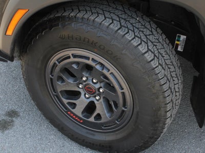2025 Nissan Frontier Crew Cab PRO-4X 4x4
