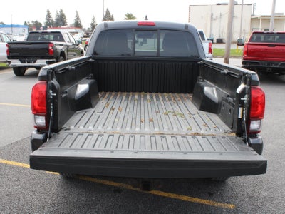 2022 Toyota Tacoma 4WD SR