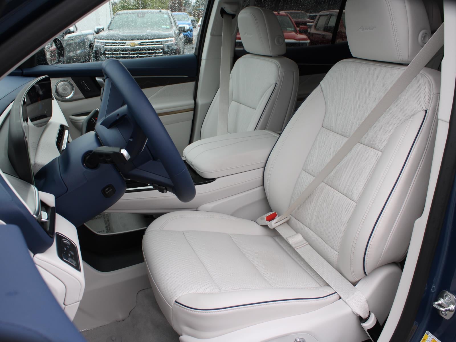 2025 Buick Enclave Avenir