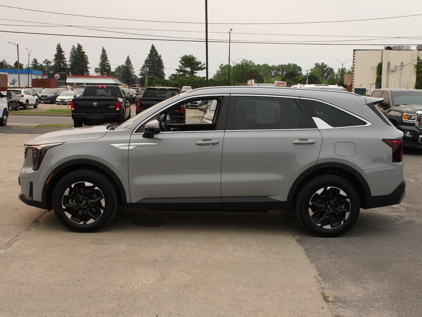 2024 Kia Sorento S