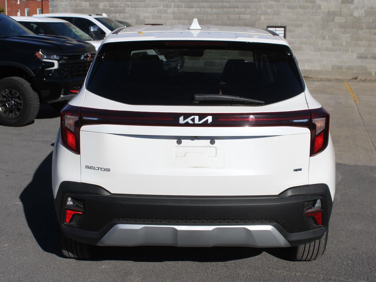 2025 Kia Seltos LX